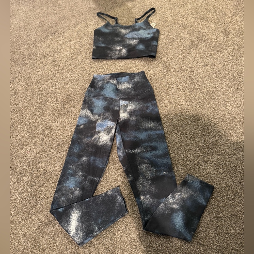 WOMENS WORKOUT BUNDLE NWOT/GENTLY USED!!